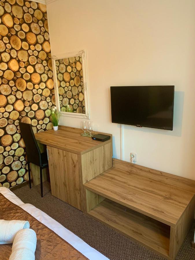 Dorottya Vendeghaz Hotel Miskolc Eksteriør billede