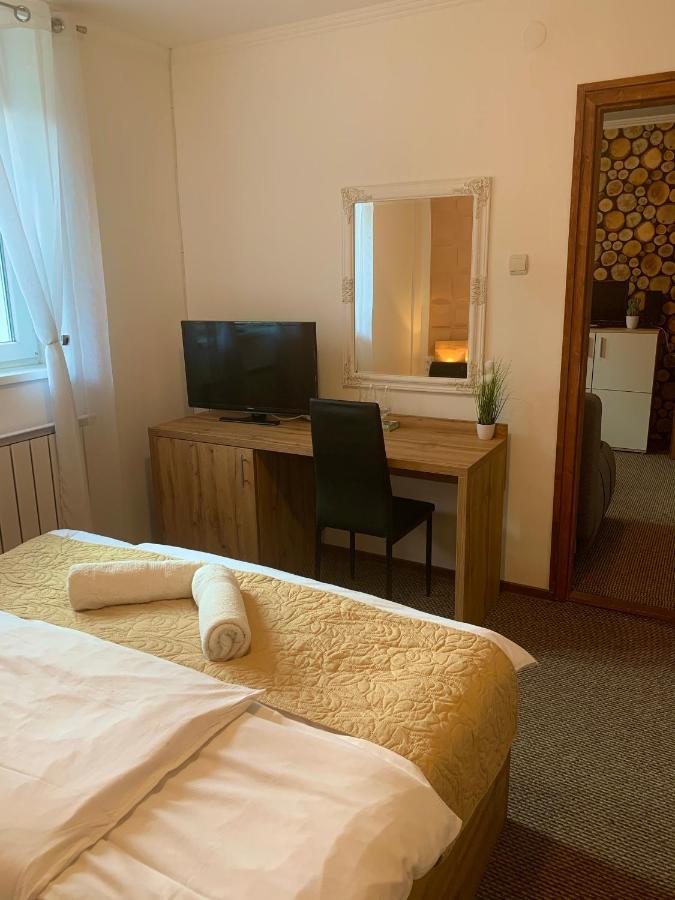Dorottya Vendeghaz Hotel Miskolc Eksteriør billede