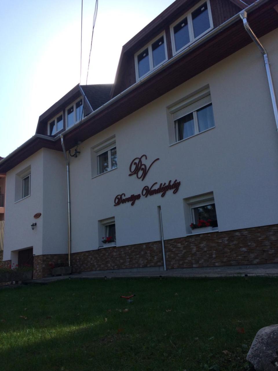 Dorottya Vendeghaz Hotel Miskolc Eksteriør billede