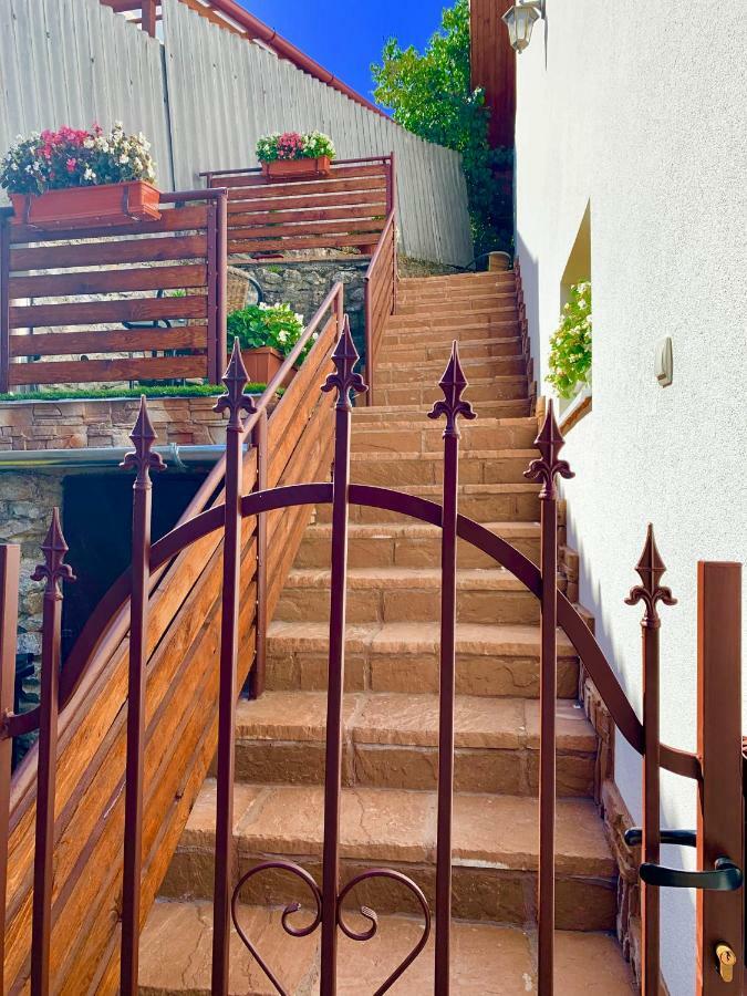 Dorottya Vendeghaz Hotel Miskolc Eksteriør billede